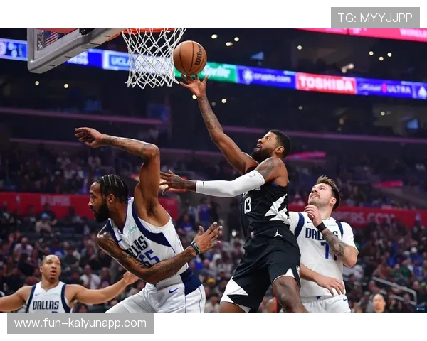 快船临战部署：防守反击与外线拉扯并行成为战术主轴